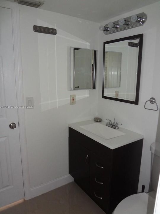 En Venta: $220,000 (1 camas, 1 baños, 806 Pies cuadrados)