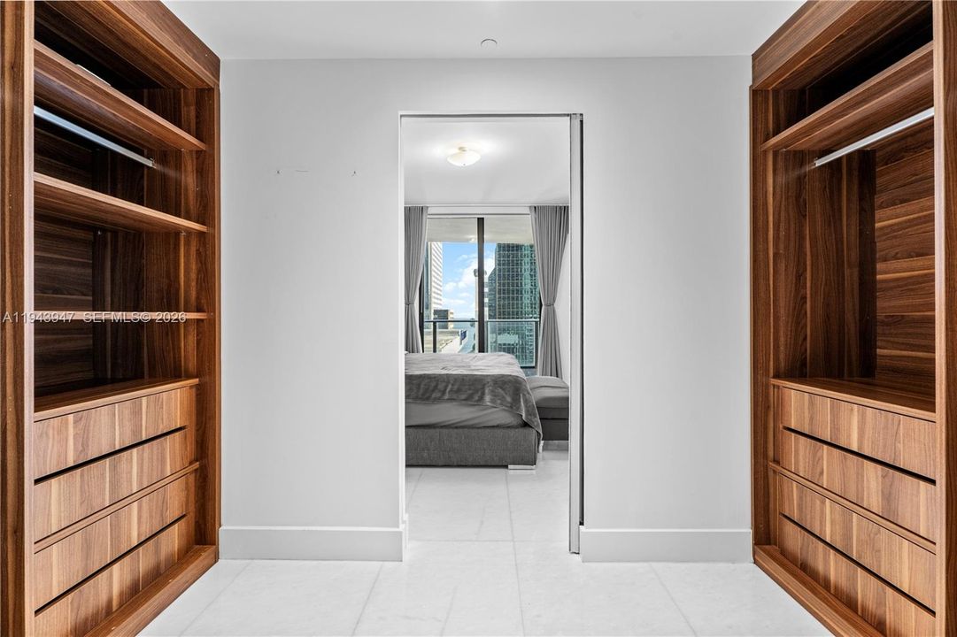 For Sale: $1,325,000 (3 beds, 3 baths, 1778 Square Feet)