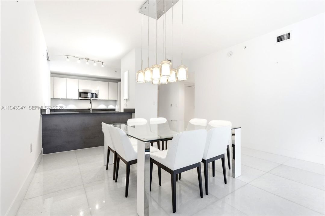 For Sale: $1,325,000 (3 beds, 3 baths, 1778 Square Feet)