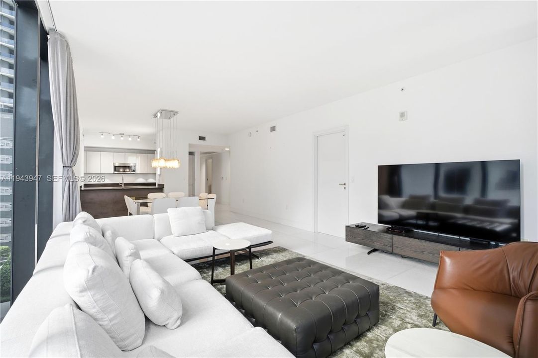 For Sale: $1,325,000 (3 beds, 3 baths, 1778 Square Feet)