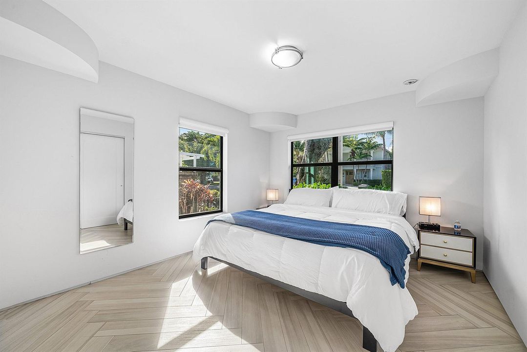 A bedroom 2