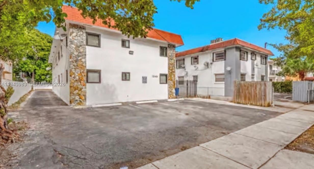 Recently Sold: $1,900,000 (0 beds, 0 baths, 0 Square Feet)