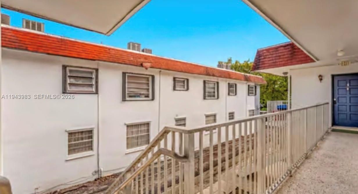 Recently Sold: $1,900,000 (0 beds, 0 baths, 0 Square Feet)