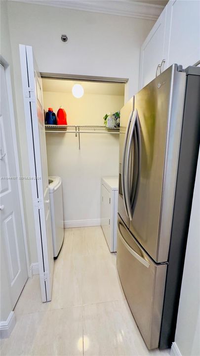 For Sale: $495,000 (2 beds, 2 baths, 1024 Square Feet)
