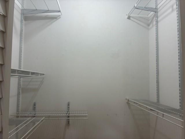 Walk in closet