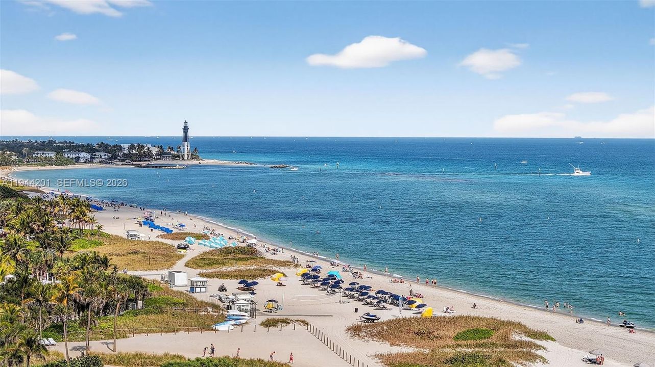 En Venta: $3,399,000 (4 camas, 3 baños, 2590 Pies cuadrados)