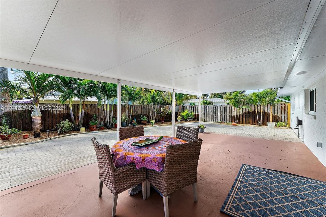 For Rent: $6,500 (3 beds, 2 baths, 1225 Square Feet)