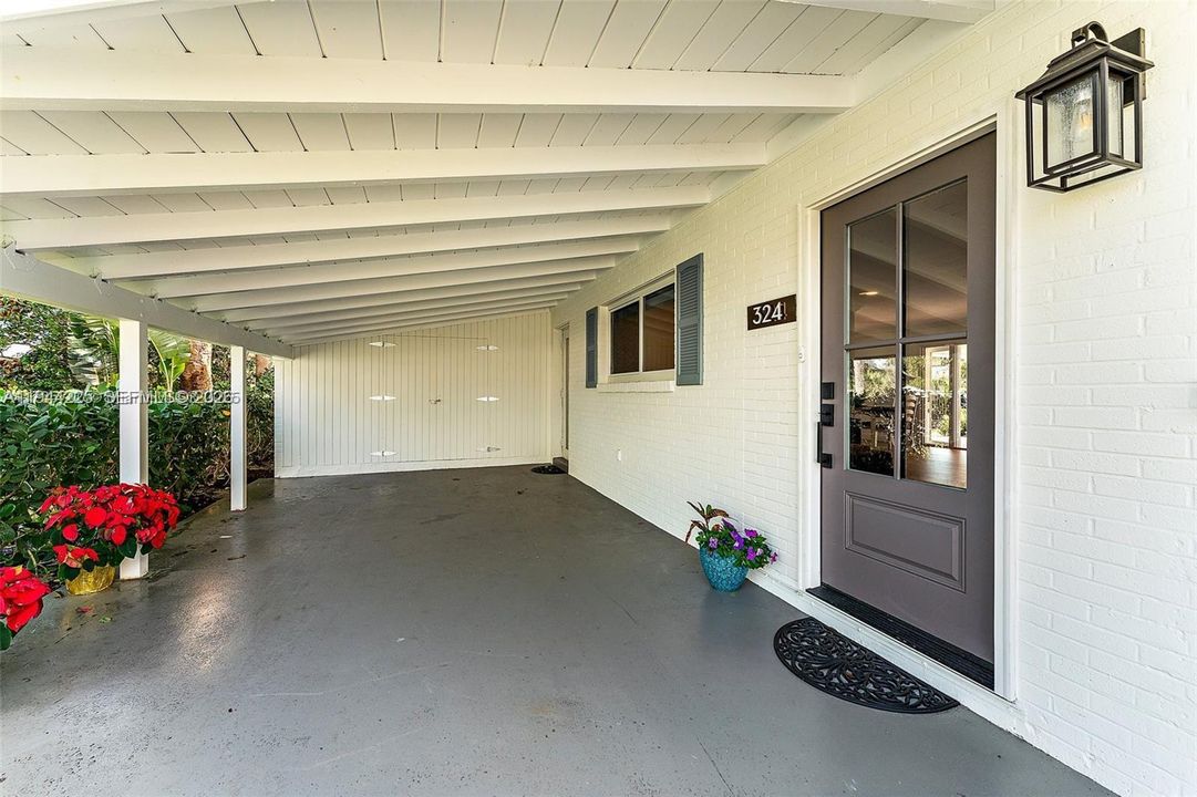For Rent: $6,500 (3 beds, 2 baths, 1225 Square Feet)