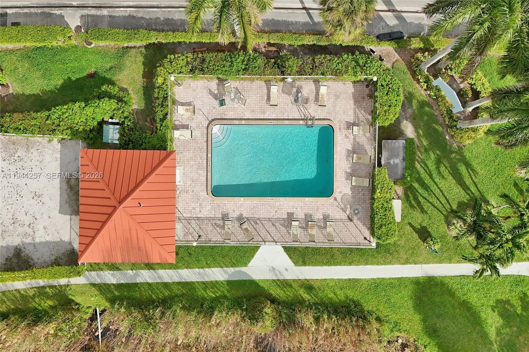 En Venta: $229,900 (2 camas, 2 baños, 1007 Pies cuadrados)