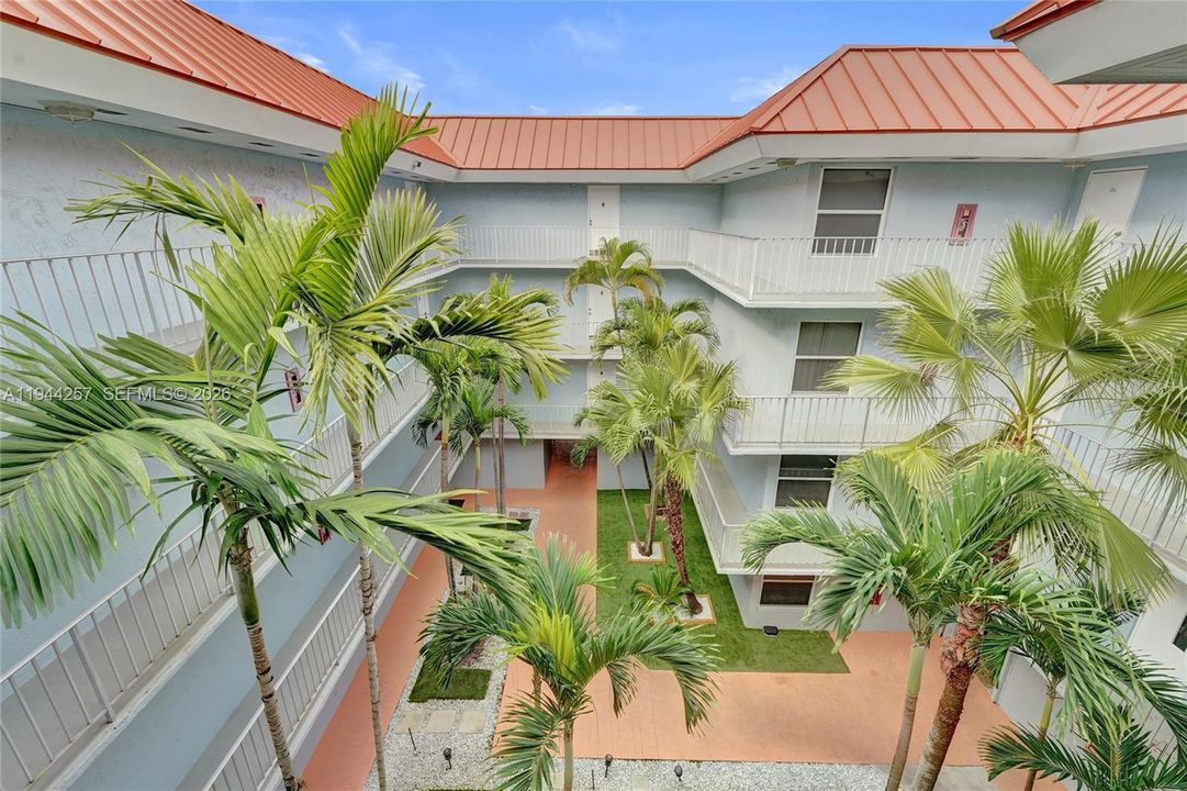 En Venta: $229,900 (2 camas, 2 baños, 1007 Pies cuadrados)