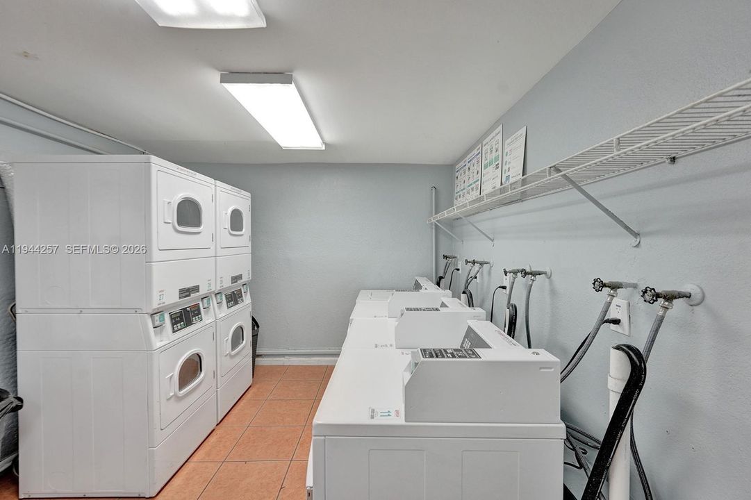 En Venta: $229,900 (2 camas, 2 baños, 1007 Pies cuadrados)