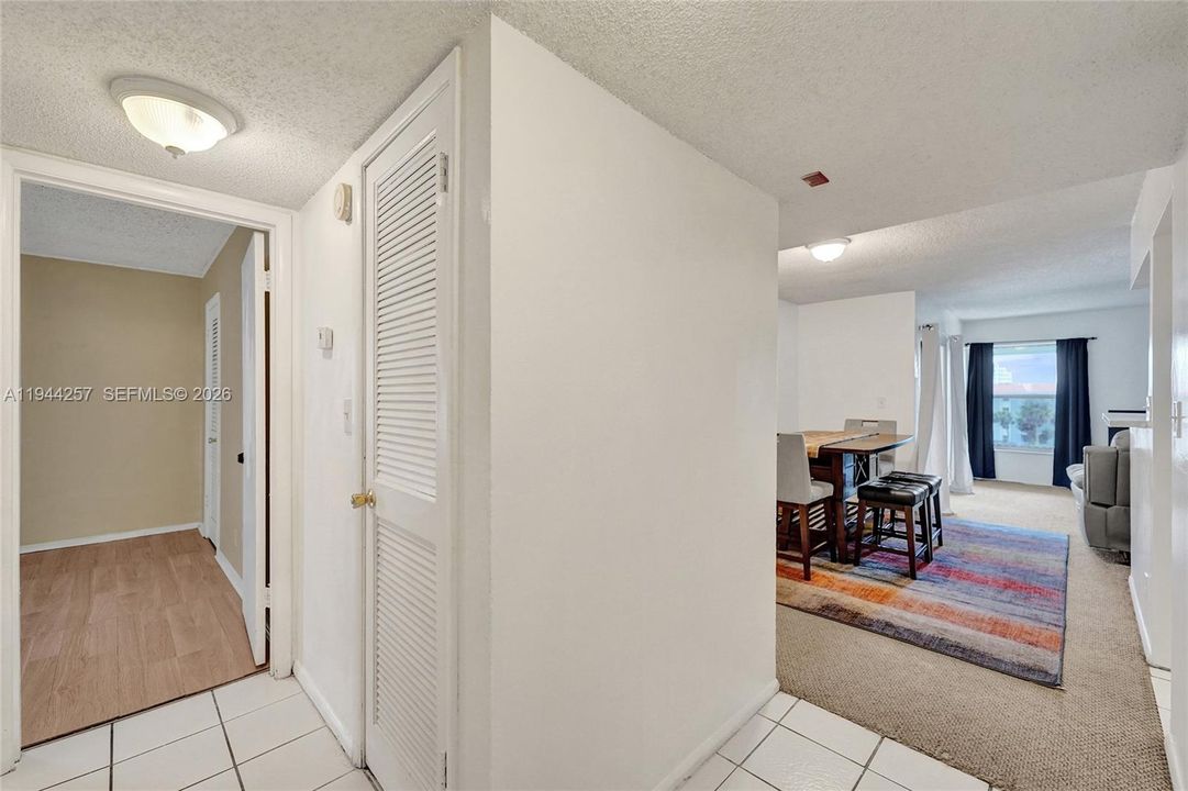 En Venta: $229,900 (2 camas, 2 baños, 1007 Pies cuadrados)