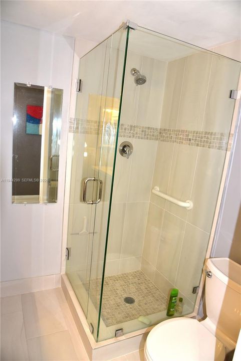 For Sale: $130,000 (2 beds, 2 baths, 940 Square Feet)