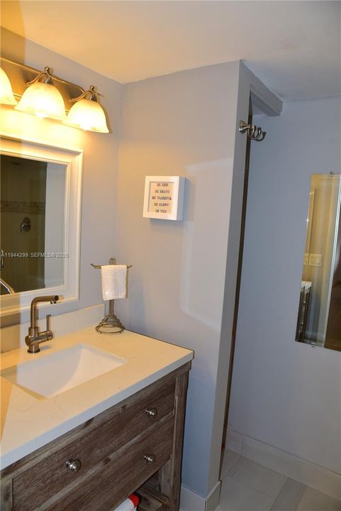 For Sale: $130,000 (2 beds, 2 baths, 940 Square Feet)