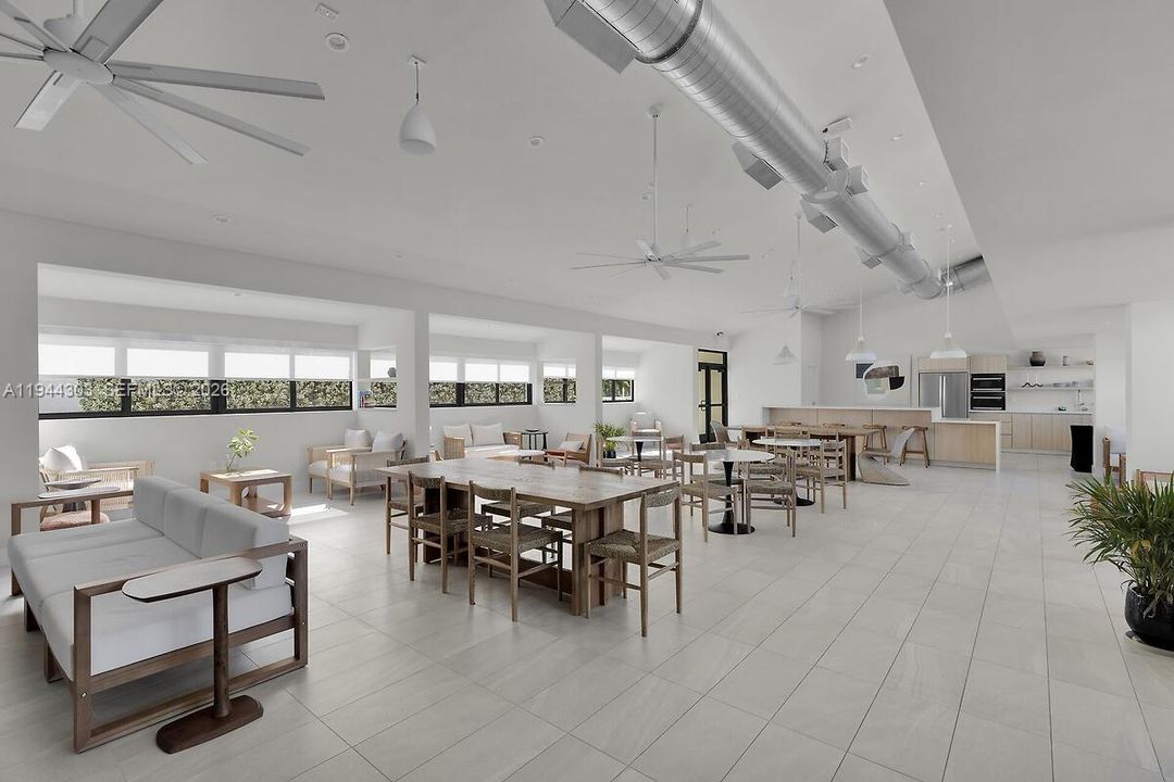 En Venta: $645,000 (4 camas, 2 baños, 1354 Pies cuadrados)