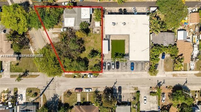En Venta: $725,000 (0.50 acres)