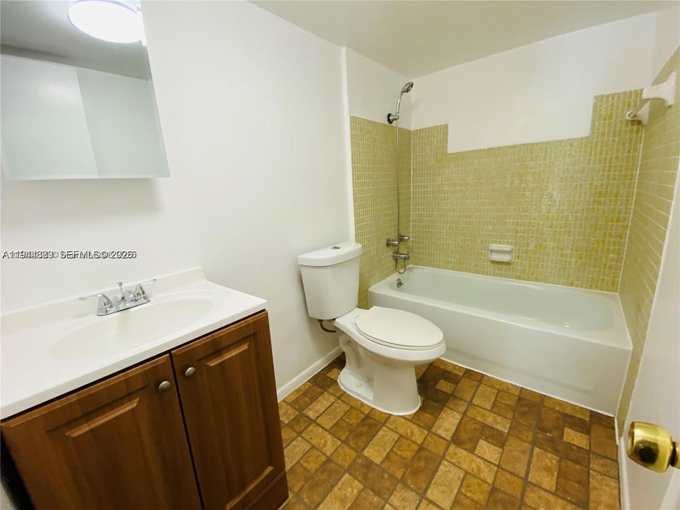 En Venta: $725,000 (0.50 acres)