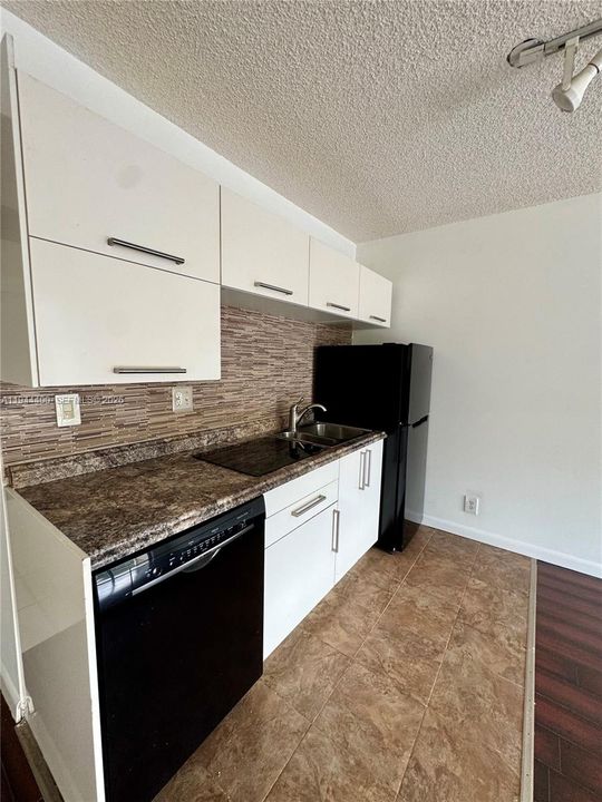 En Venta: $135,500 (1 camas, 1 baños, 870 Pies cuadrados)