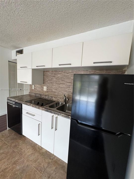 En Venta: $135,500 (1 camas, 1 baños, 870 Pies cuadrados)