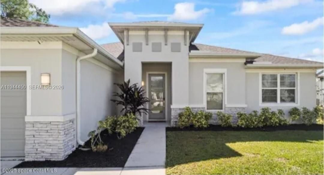 Recently Rented: $2,300 (3 beds, 2 baths, 0 Square Feet)