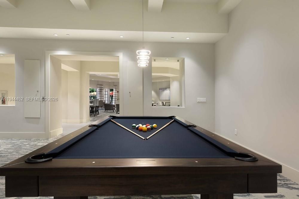En Venta: $665,000 (3 camas, 2 baños, 2274 Pies cuadrados)