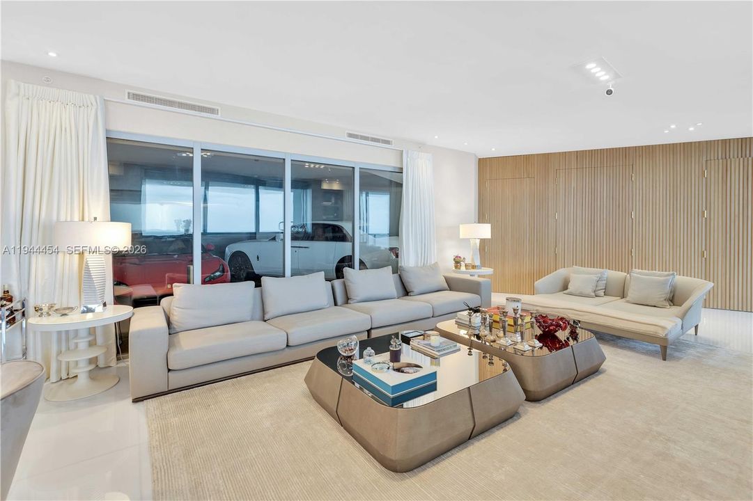 For Sale: $4,700,000 (4 beds, 4 baths, 3171 Square Feet)