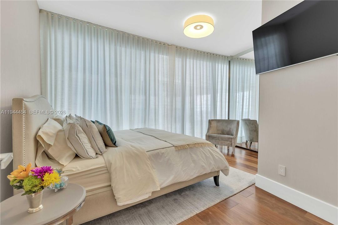 For Sale: $4,700,000 (4 beds, 4 baths, 3171 Square Feet)
