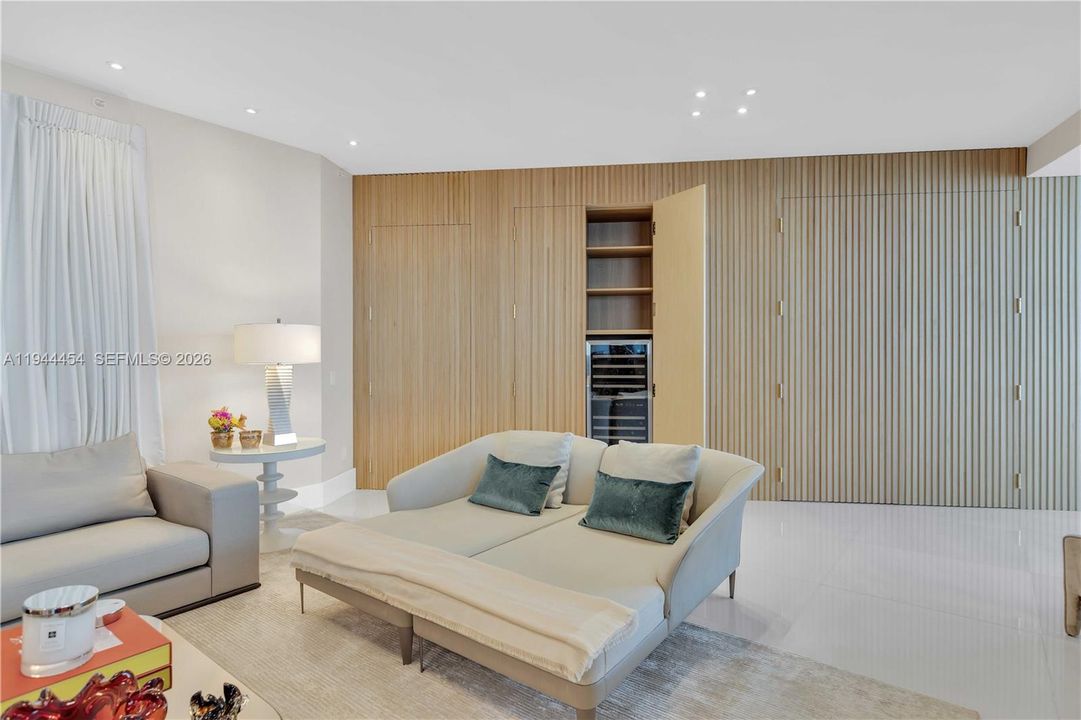 For Sale: $4,700,000 (4 beds, 4 baths, 3171 Square Feet)