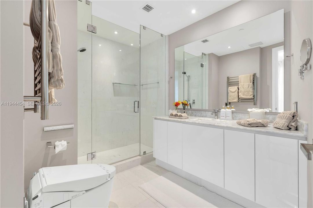 For Sale: $4,700,000 (4 beds, 4 baths, 3171 Square Feet)