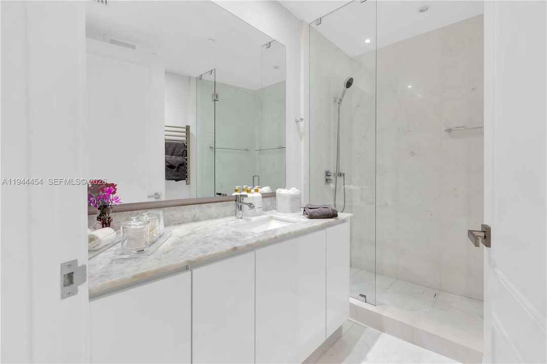 For Sale: $4,700,000 (4 beds, 4 baths, 3171 Square Feet)