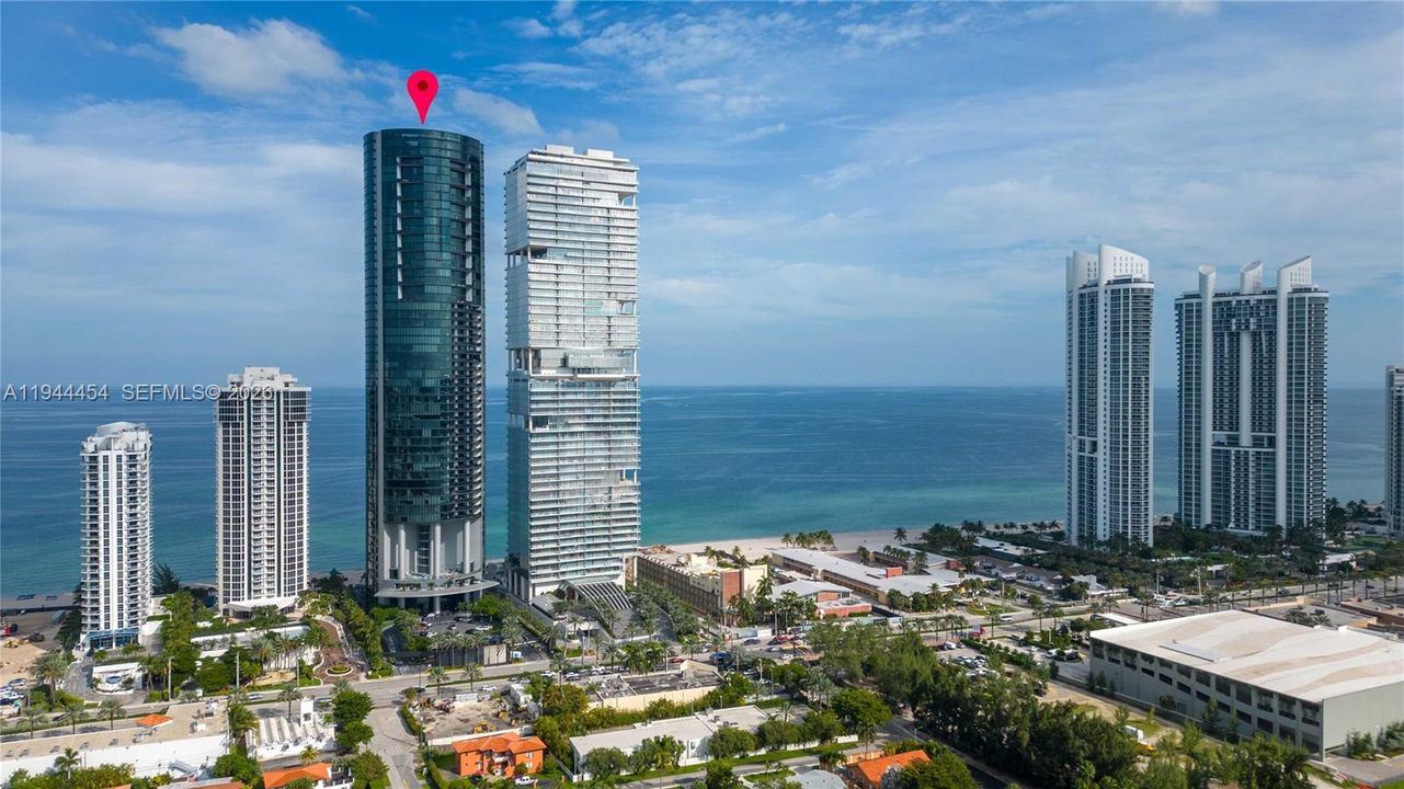 For Sale: $4,700,000 (4 beds, 4 baths, 3171 Square Feet)