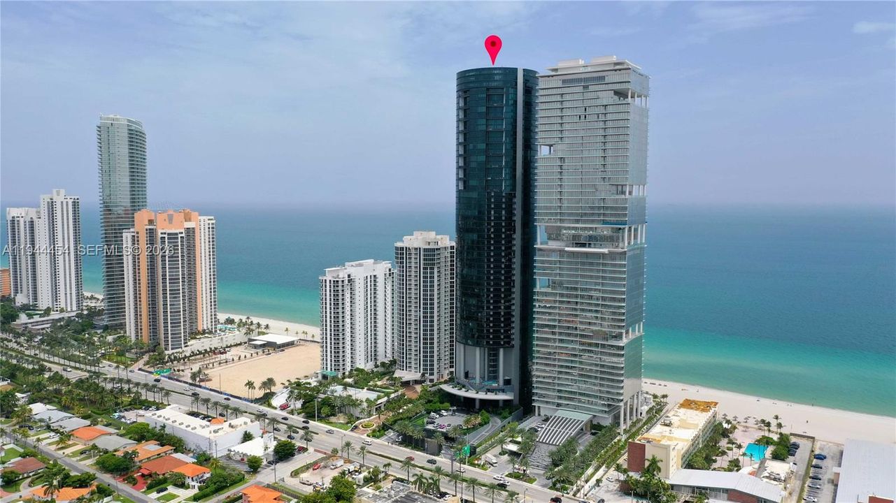 For Sale: $4,700,000 (4 beds, 4 baths, 3171 Square Feet)