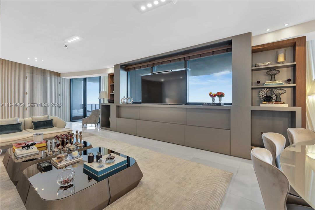 For Sale: $4,700,000 (4 beds, 4 baths, 3171 Square Feet)