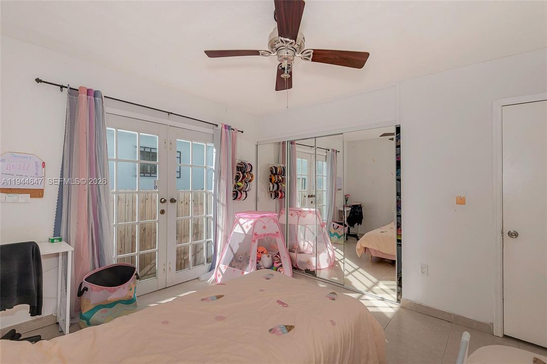 For Sale: $1,599,000 (4 beds, 3 baths, 1917 Square Feet)