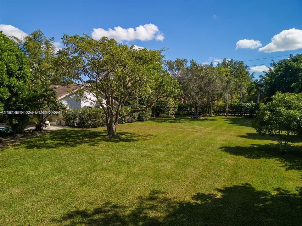 En Venta: $1,560,000 (4 camas, 2 baños, 3059 Pies cuadrados)