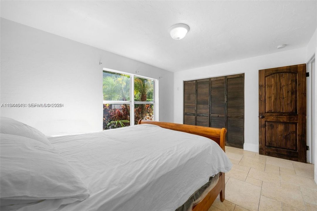 En Venta: $1,560,000 (4 camas, 2 baños, 3059 Pies cuadrados)