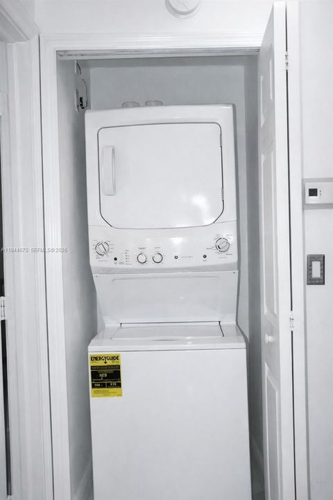 На продажу: $395,000 (2 спален, 2 ванн, 1308 Квадратных фут)