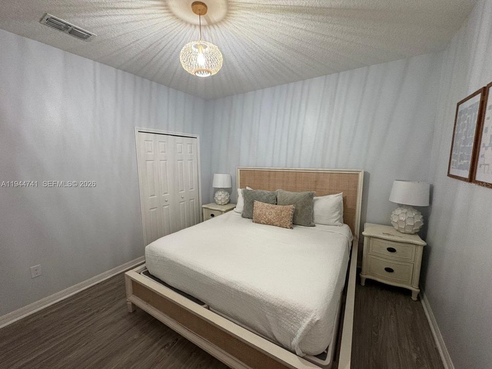 В аренду: $4,800 (8 спален, 6 ванн, 0 Квадратных фут)
