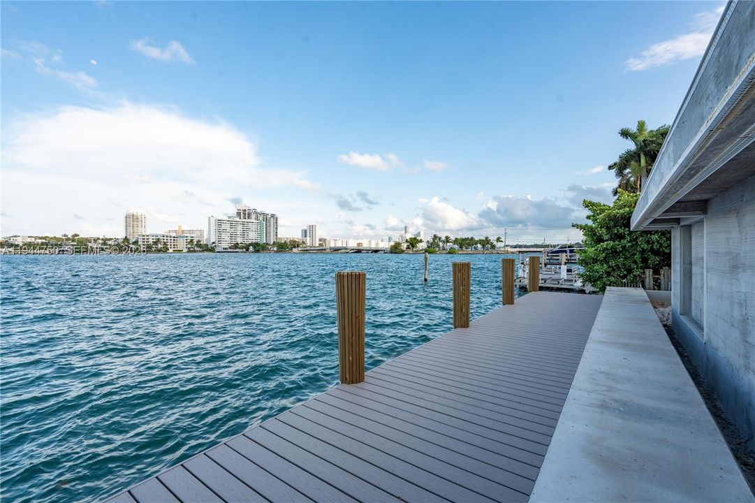 For Sale: $30,000,000 (5 beds, 5 baths, 4052 Square Feet)