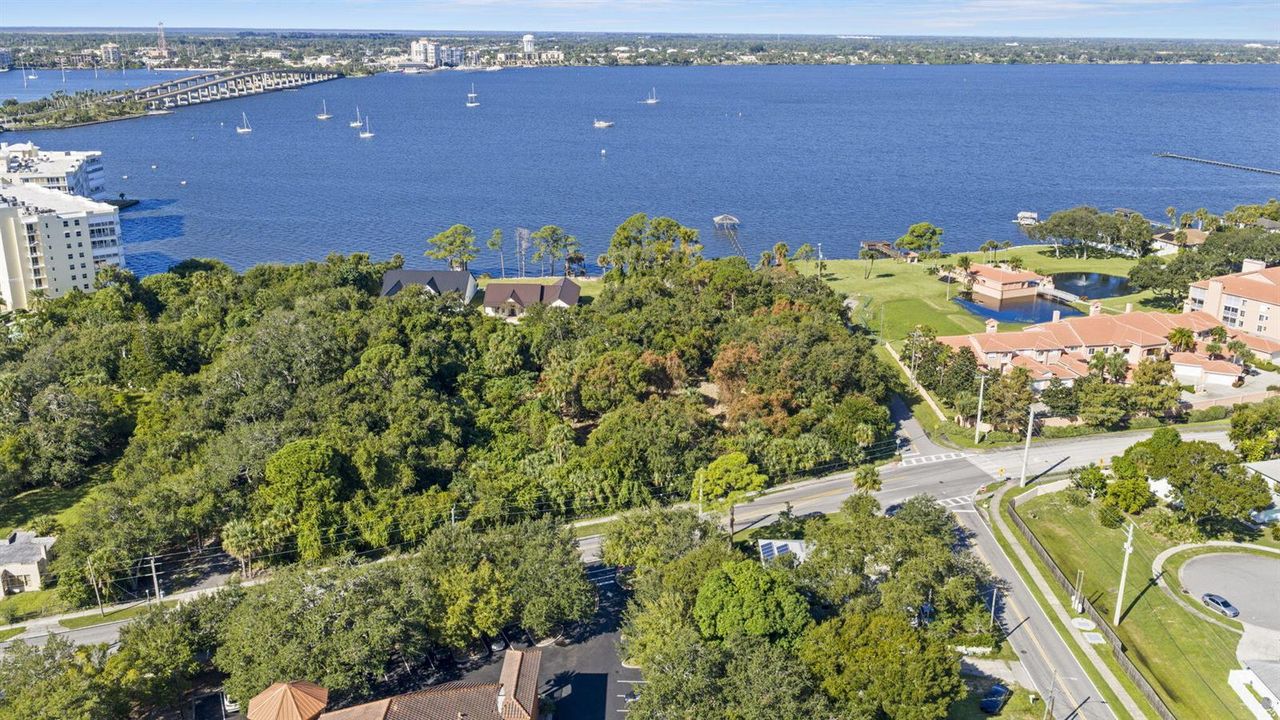 13-web-or-mls-Merritt Ave - Aerial6