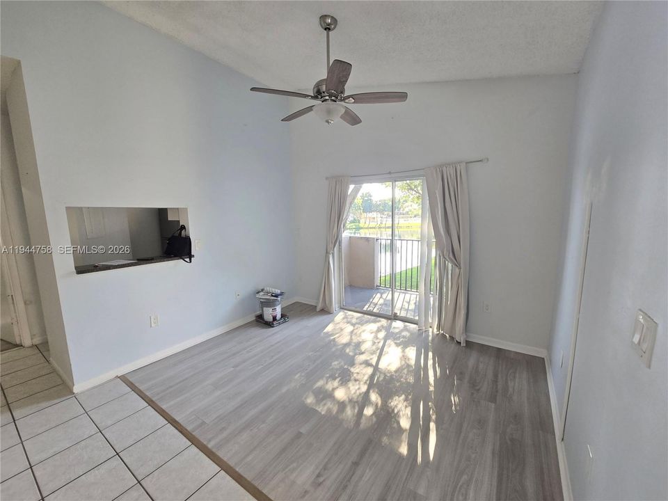 Activo con contrato: $232,500 (2 camas, 2 baños, 854 Pies cuadrados)