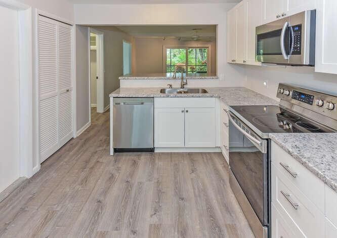 12698 SE Cascades Ct Hobe-small-007-061-