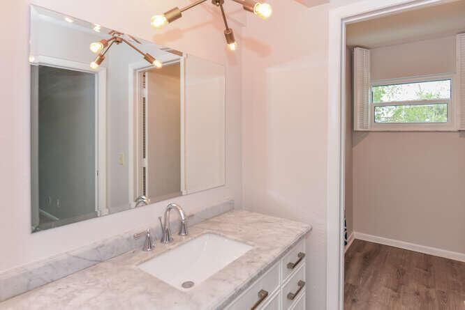 12698 SE Cascades Ct Hobe-small-035-075-
