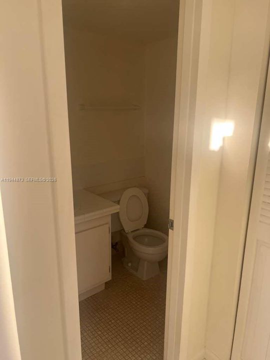 For Sale: $129,000 (2 beds, 1 baths, 840 Square Feet)