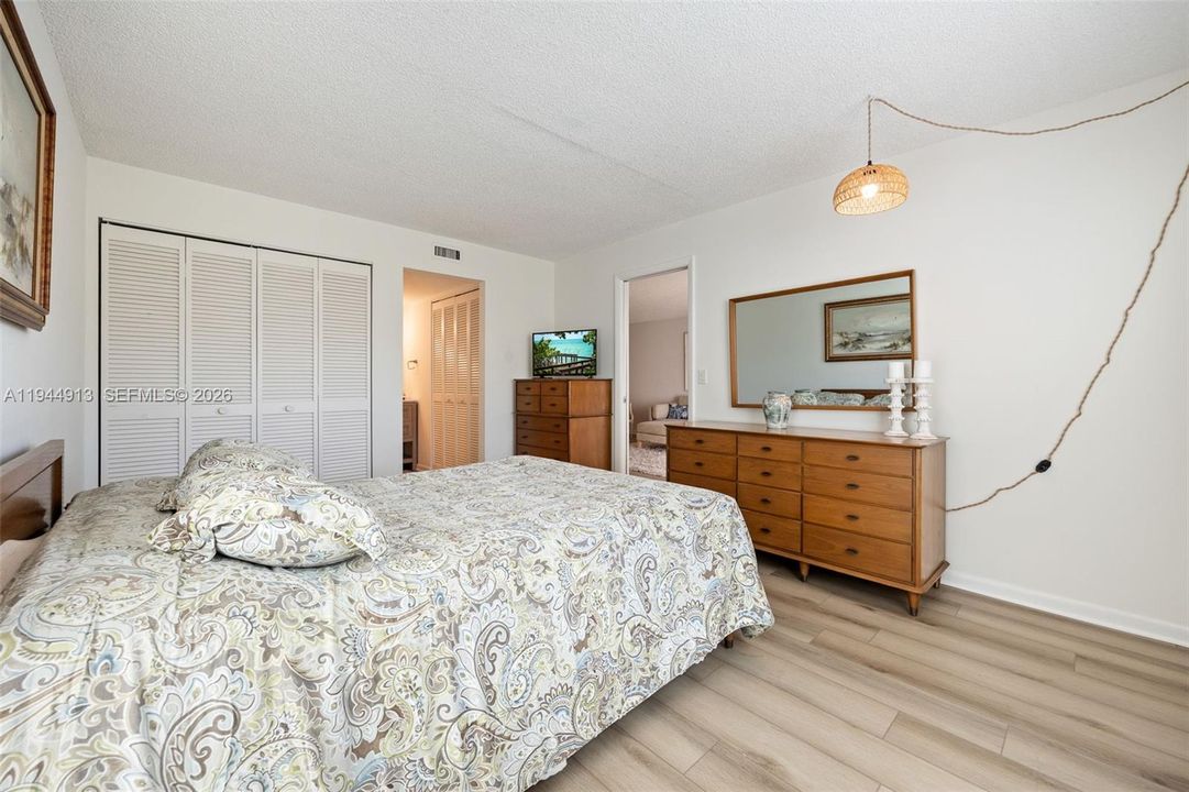 Vendido Recientemente: $189,500 (2 camas, 2 baños, 0 Pies cuadrados)