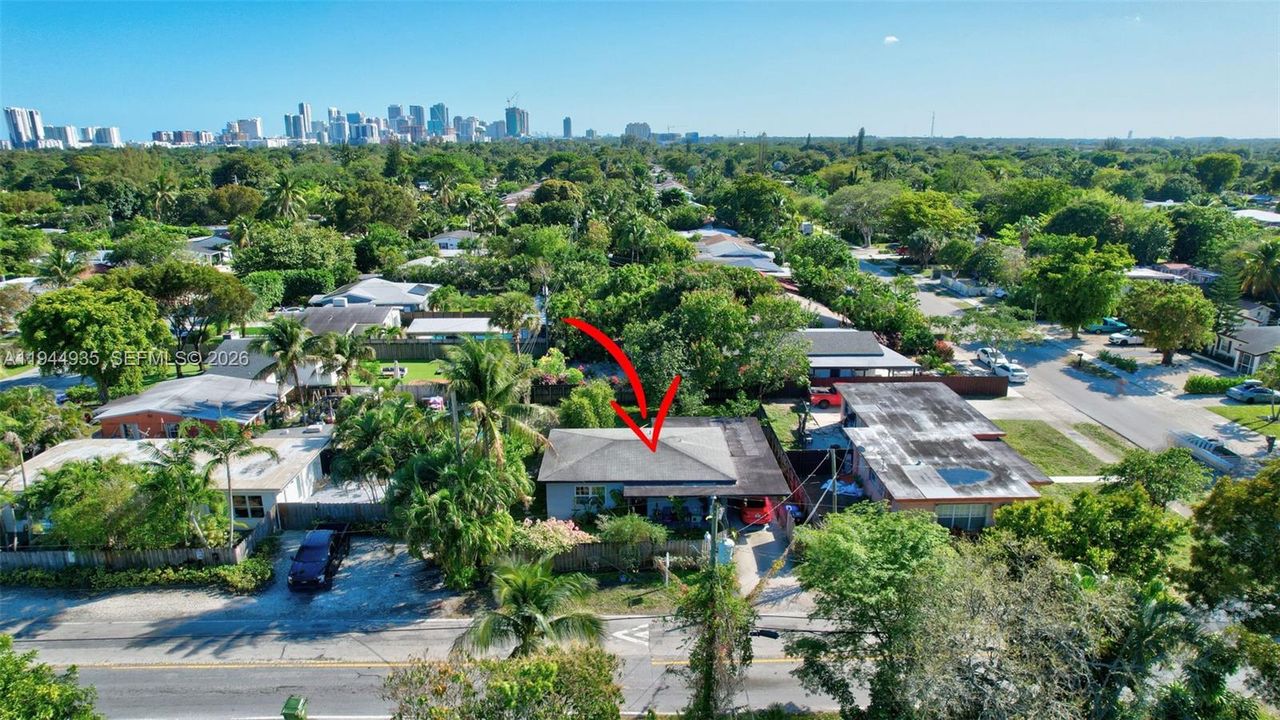 Под контрактом: $375,990 (2 спален, 1 ванн, 1060 Квадратных фут)
