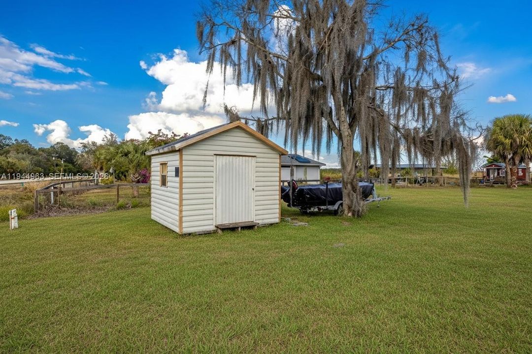 Recently Sold: $254,000 (2 beds, 2 baths, 975 Square Feet)