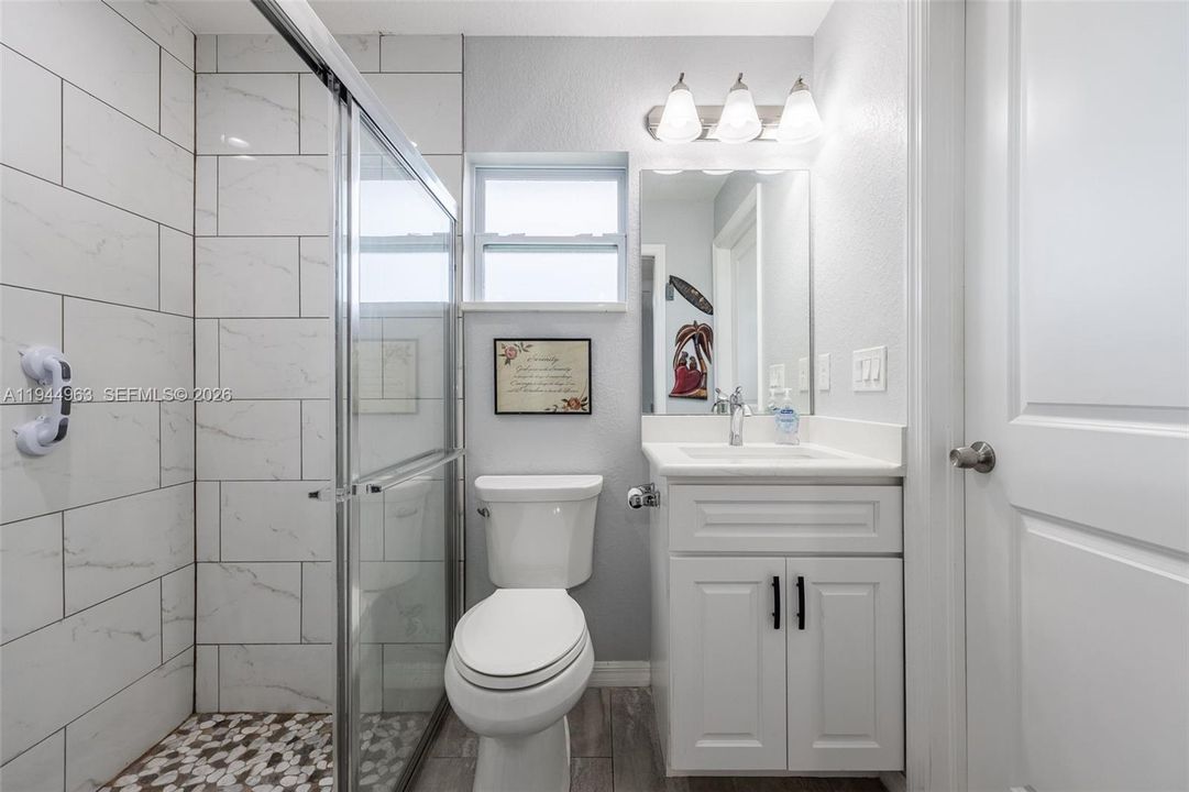 Recently Sold: $254,000 (2 beds, 2 baths, 975 Square Feet)
