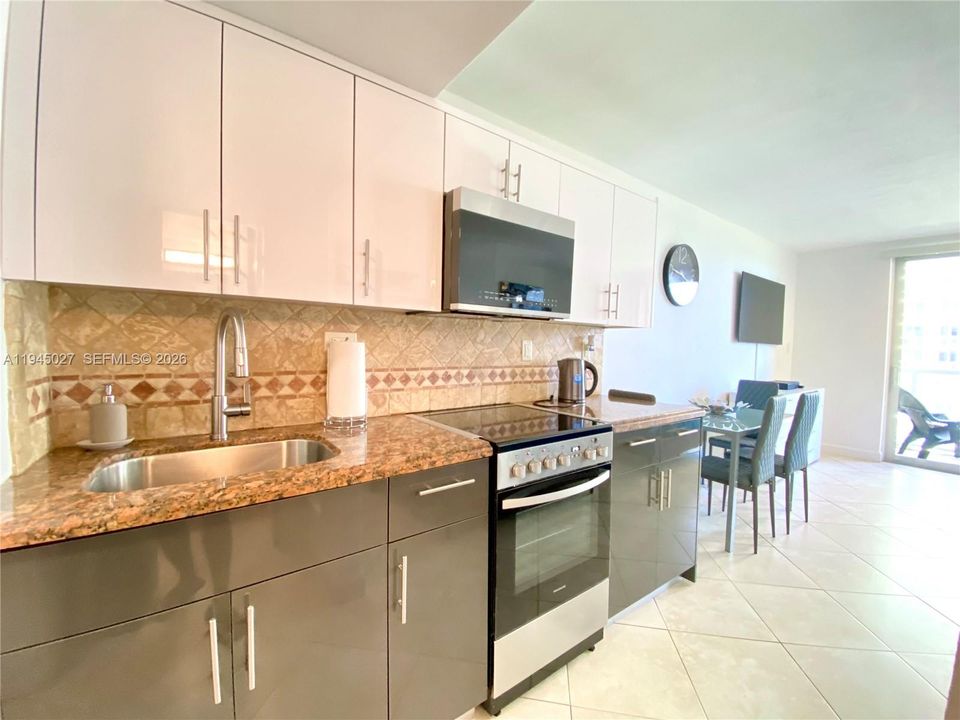 En Venta: $189,000 (0 camas, 1 baños, 360 Pies cuadrados)