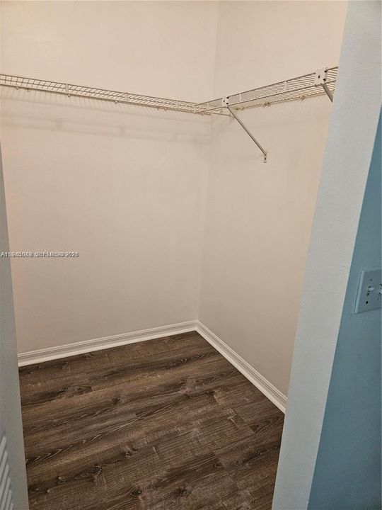 En Venta: $243,000 (2 camas, 2 baños, 1008 Pies cuadrados)